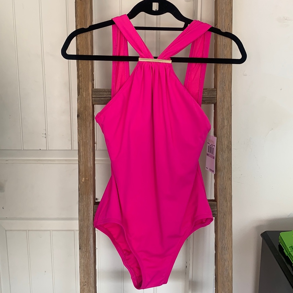 One piece swim suit